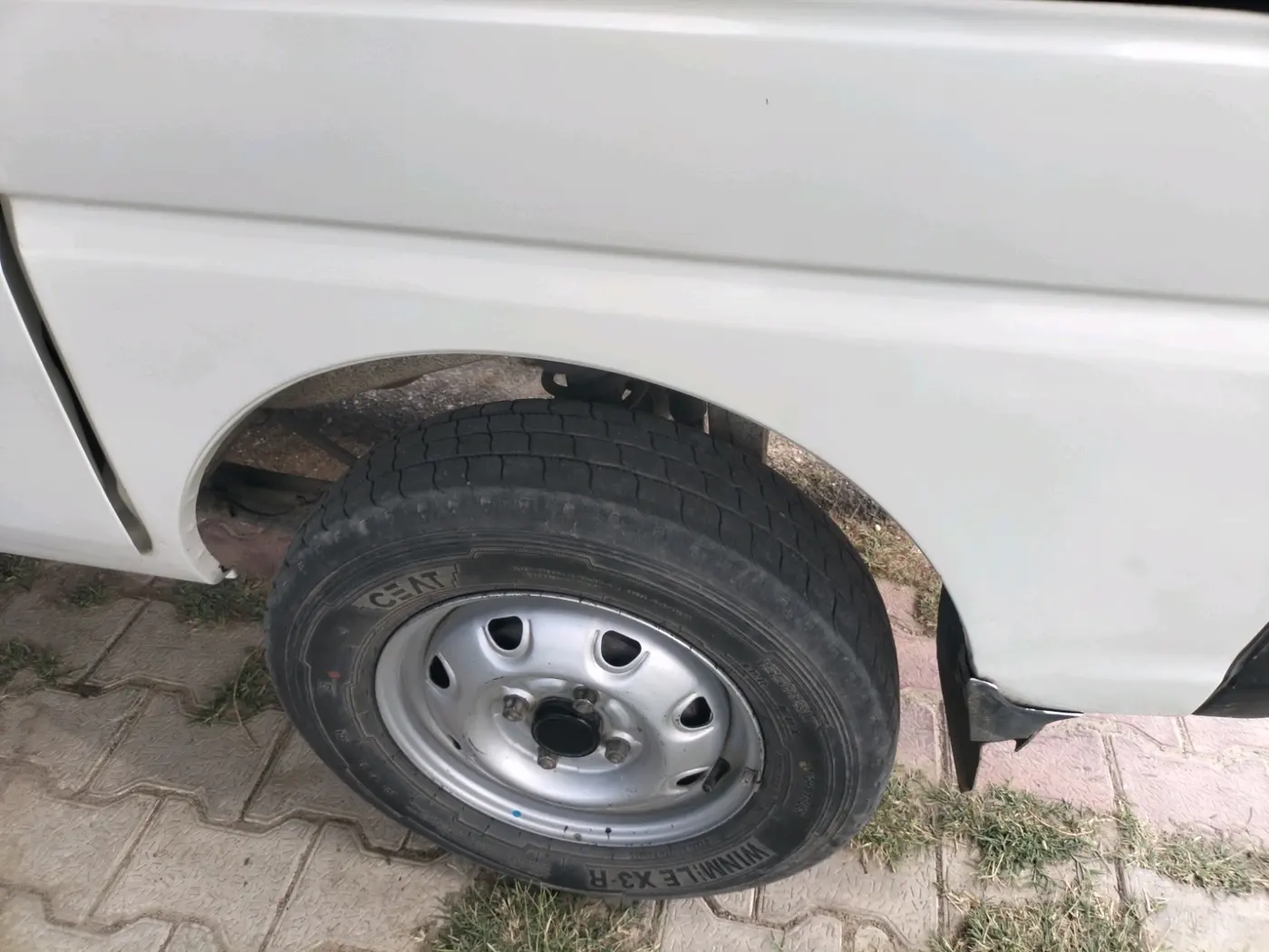 2022 Maruti Eeco 5 STR AC CNG (O), CNG, Manual, 66,195 km, tyre