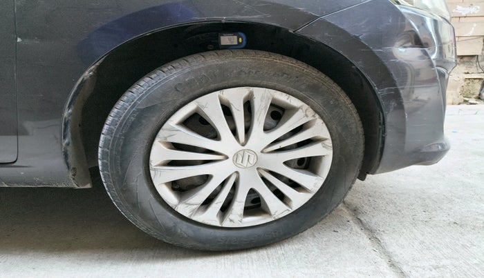 2012 Maruti Ertiga VXI, Petrol, Manual, 60,095 km, tyre