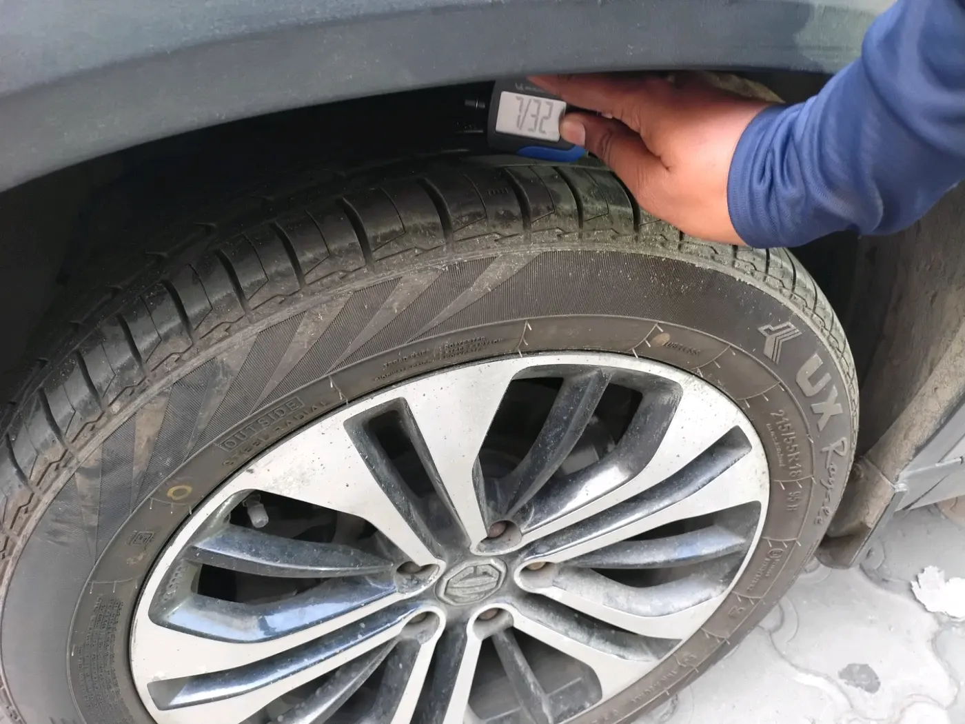 2021 MG HECTOR PLUS SHARP 1.5 PETROL TURBO HYBRID MT 6-STR, Petrol, Manual, 52,984 km, tyre