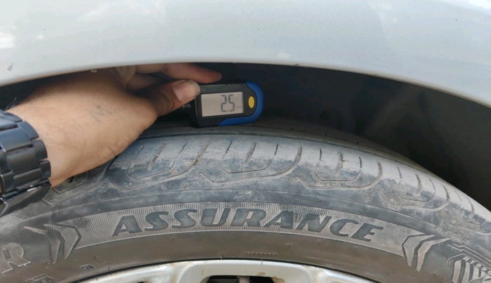 2013 Ford Ecosport TITANIUM 1.5L DIESEL, Diesel, Manual, 95,945 km, tyre