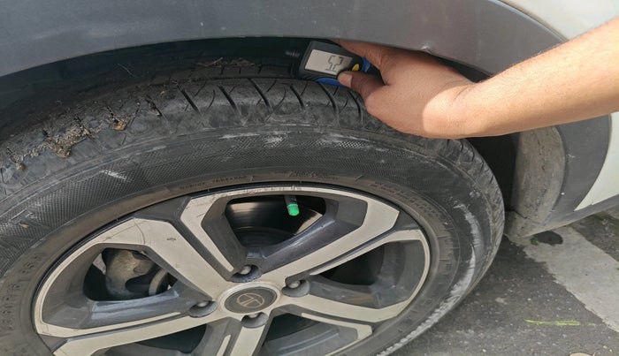 2023 Tata NEXON XZA PLUS LUXURY SUNROOF PETROL, Petrol, Automatic, 1,36,875 km, tyre