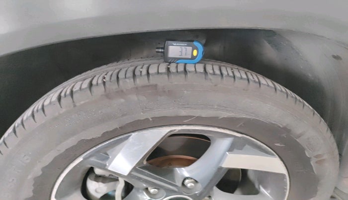 2021 Hyundai Creta EX 1.5 DIESEL, Diesel, Manual, 88,361 km, tyre