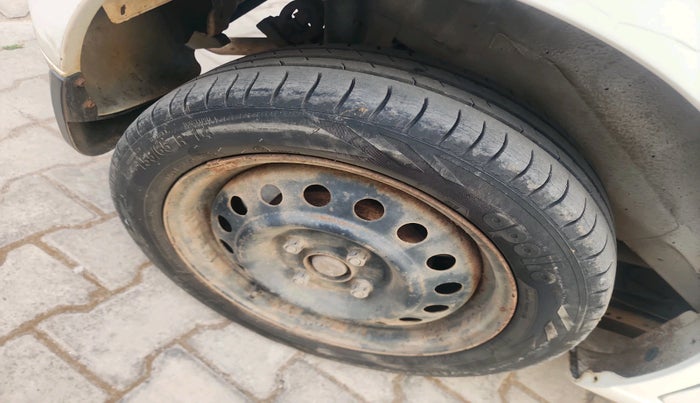 2014 Maruti Wagon R 1.0 VXI, Petrol, Manual, 73,184 km, tyre