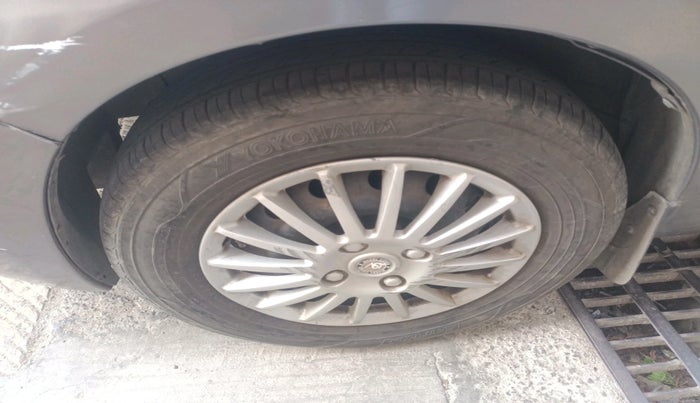 2013 Chevrolet Sail UVA 1.3 LS, Diesel, Manual, 1,62,742 km, tyre