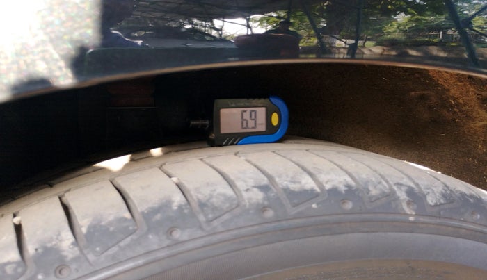 2025 Audi A4 40 TFSI Premium, Petrol, Automatic, 10,309 km, tyre