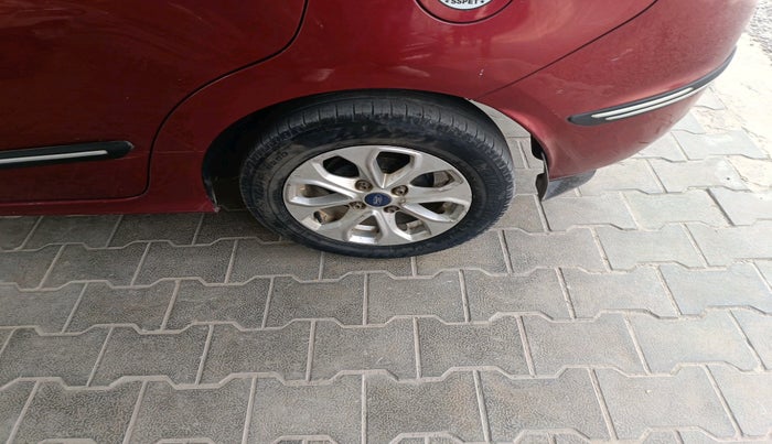 2017 Ford Figo Aspire TITANIUM1.5 DIESEL, Diesel, Manual, 1,72,788 km, tyre