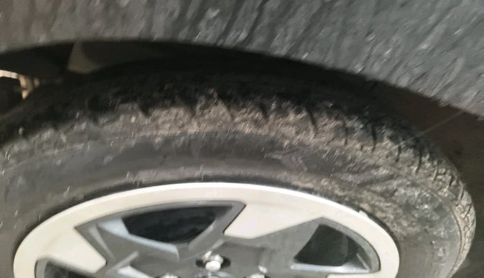 2023 Hyundai EXTER  SX 1.2 AMT, Petrol, Automatic, 28,038 km, tyre