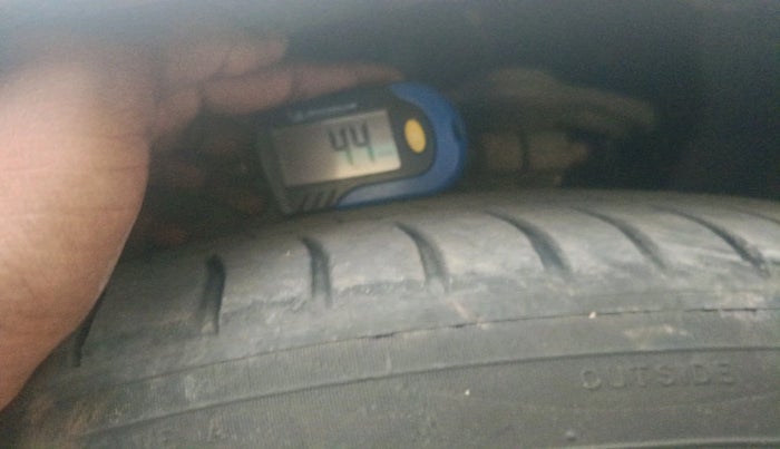 2024 BMW 6 Series GT 630i M Sport Signature, Petrol, Automatic, 22,069 km, tyre