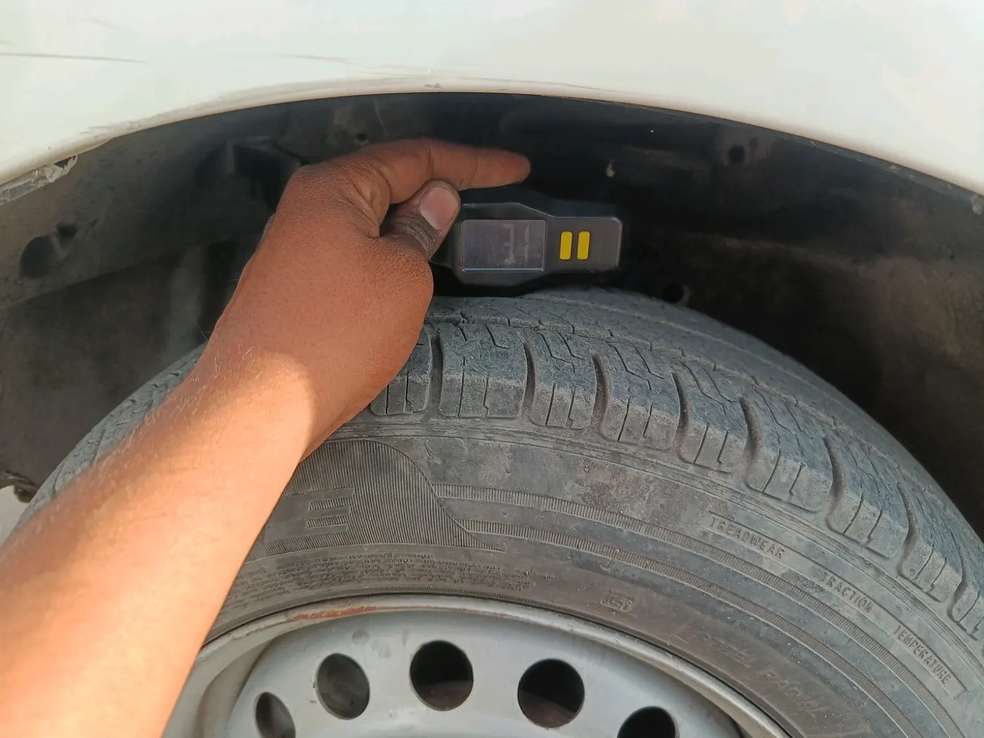 2016 Maruti Swift LDI, Diesel, Manual, 93,460 km, tyre