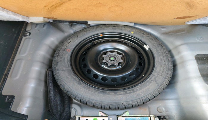 2015 Hyundai Grand i10 SPORTZ 1.2 KAPPA VTVT, Petrol, Manual, 57,199 km, tyre