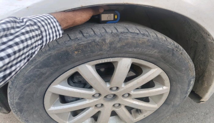 2014 Maruti SX4 ZDI, Diesel, Manual, 1,69,299 km, tyre