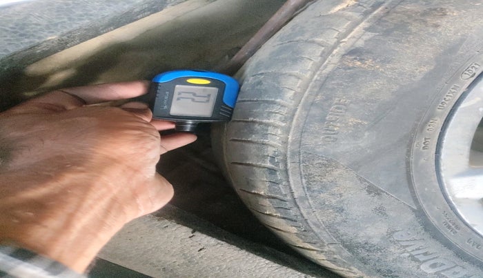 2014 Maruti SX4 ZDI, Diesel, Manual, 1,69,299 km, tyre