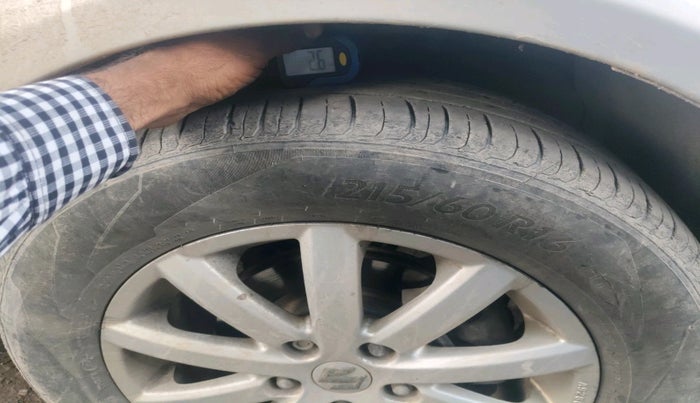 2014 Maruti SX4 ZDI, Diesel, Manual, 1,69,299 km, tyre