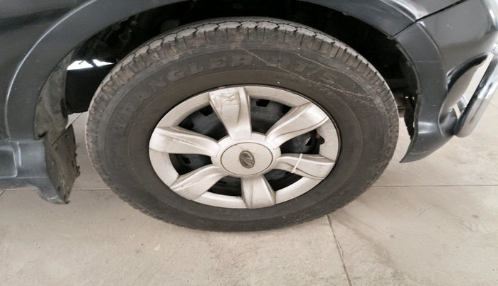 2012 Mahindra Xylo E4, Diesel, Manual, 1,70,000 km, tyre