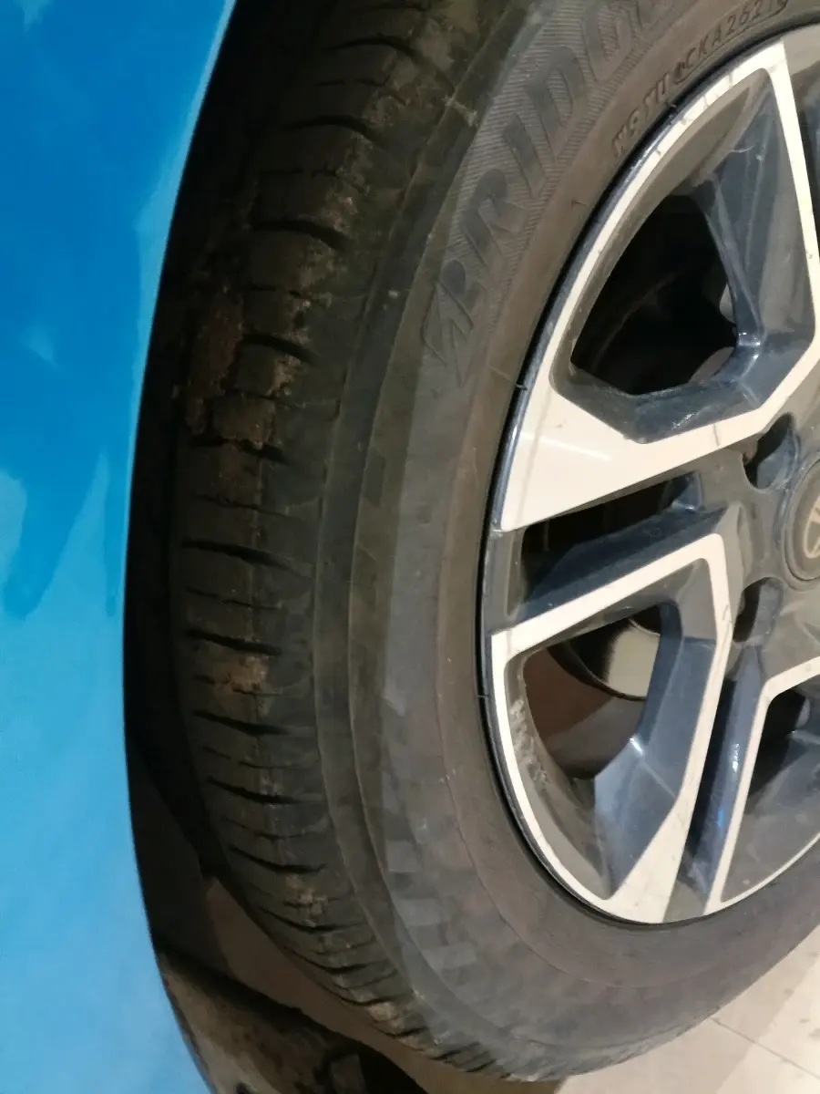 2019 Tata Tiago XZ PLUS PETROL, Petrol, Manual, 1,57,436 km, tyre