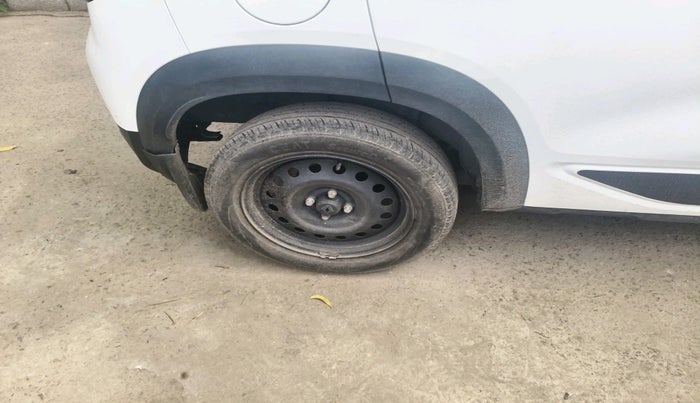 2023 Renault Kiger RXE MT, Petrol, Manual, 19,490 km, tyre