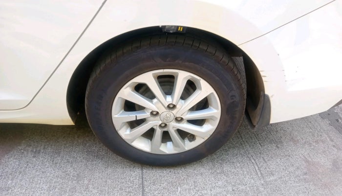 2018 Hyundai Verna 1.6 EX VTVT AT, Petrol, Automatic, 33,620 km, tyre