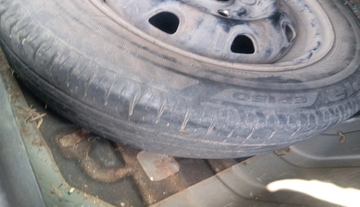 2015 Maruti Alto K10 VXI, Petrol, Manual, 1,14,621 km, tyre