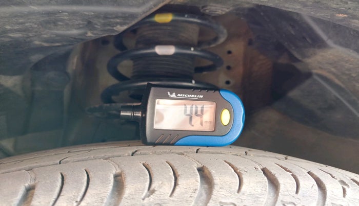 2023 Maruti XL6 ALPHA PLUS MT, Petrol, Manual, 41,341 km, tyre