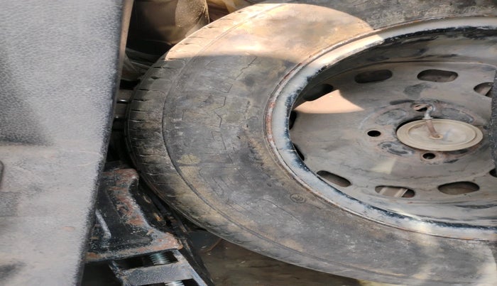 2012 Ford Figo EXI 1.4 DIESEL, Diesel, Manual, 1,64,354 km, tyre