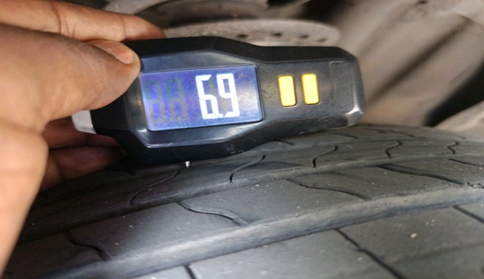 2017 Hyundai Creta SX PLUS 1.6 PETROL, Petrol, Manual, 76,337 km, tyre