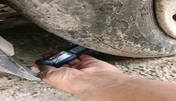 2011 Volkswagen Vento HIGHLINE PETROL AT, Petrol, Automatic, 1,30,469 km, tyre