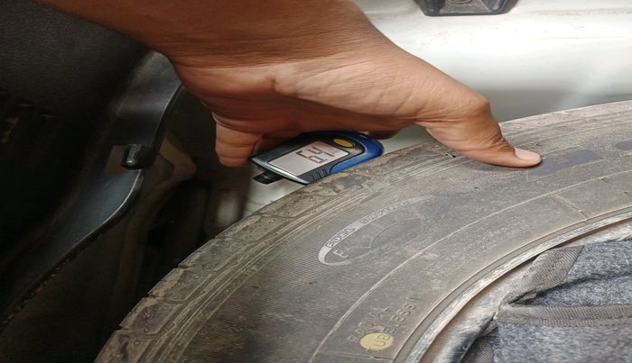 2021 KIA SONET HTX 1.0 IMT, Petrol, Manual, 1,03,146 km, tyre