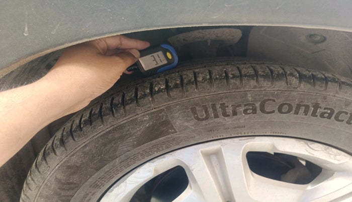 2021 KIA SONET HTX 1.0 IMT, Petrol, Manual, 1,03,146 km, tyre