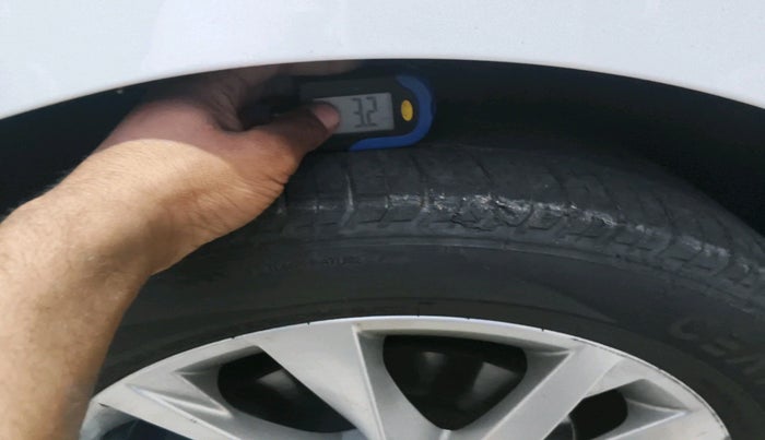 2022 Skoda SLAVIA AMBITION 1.0L TSI MT, Petrol, Manual, 51,791 km, tyre