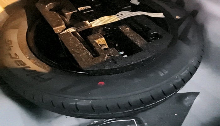 2022 Skoda SLAVIA AMBITION 1.0L TSI MT, Petrol, Manual, 51,791 km, tyre