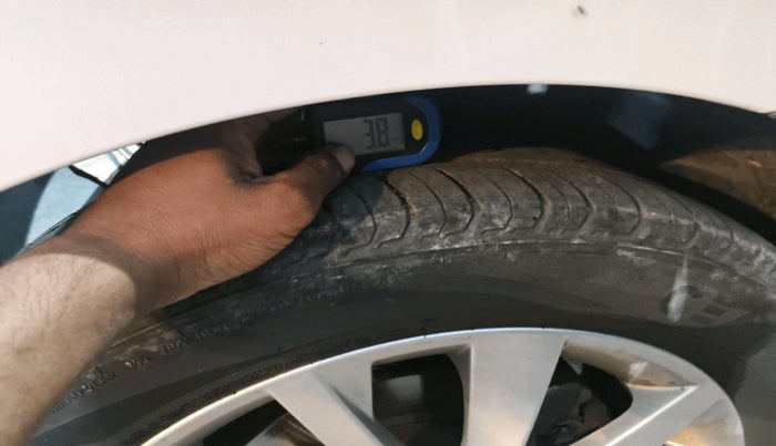 2022 Skoda SLAVIA AMBITION 1.0L TSI MT, Petrol, Manual, 51,791 km, tyre