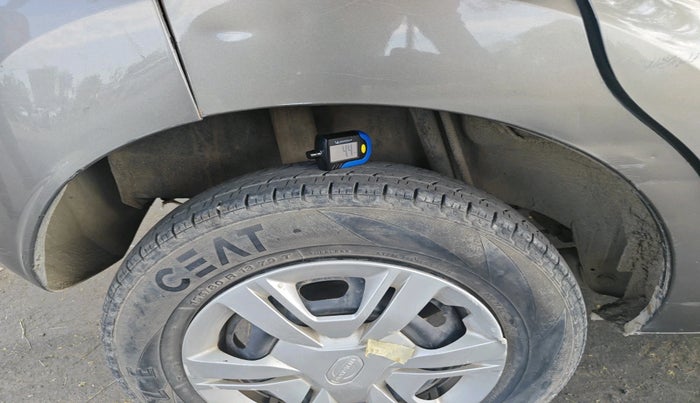 2017 Datsun Redi Go T (O), Petrol, Manual, 60,004 km, tyre