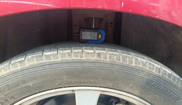 2009 Chevrolet Cruze LTZ, Diesel, Manual, 77,063 km, tyre