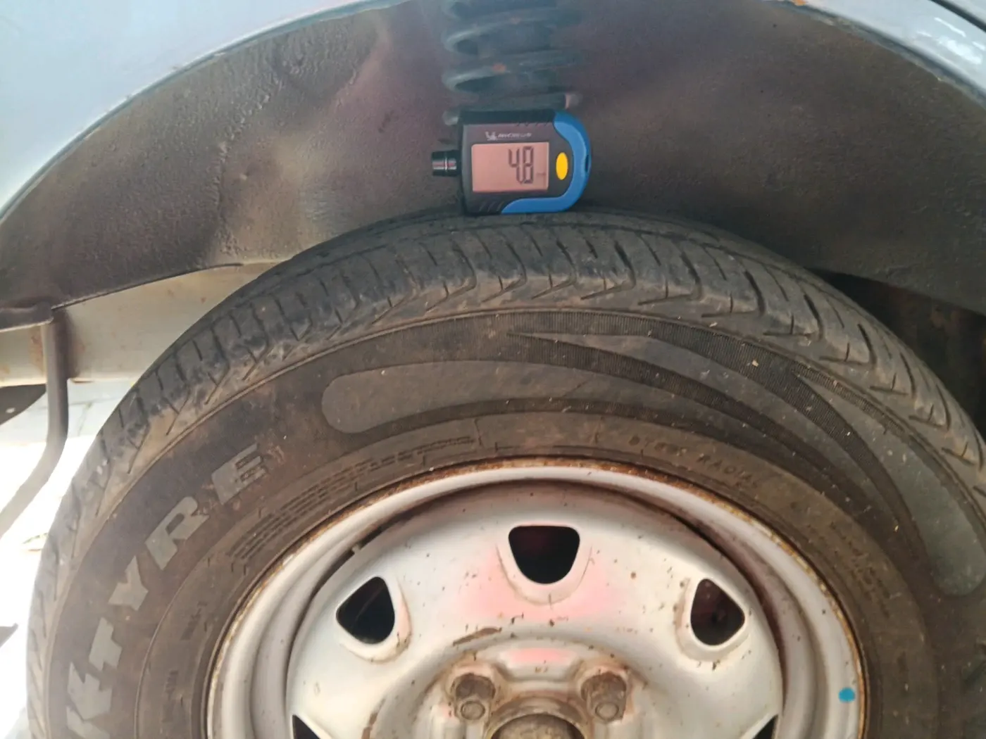 2018 Maruti Eeco 5 STR WITH A/C+HTR CNG, CNG, Manual, 1,01,478 km, tyre