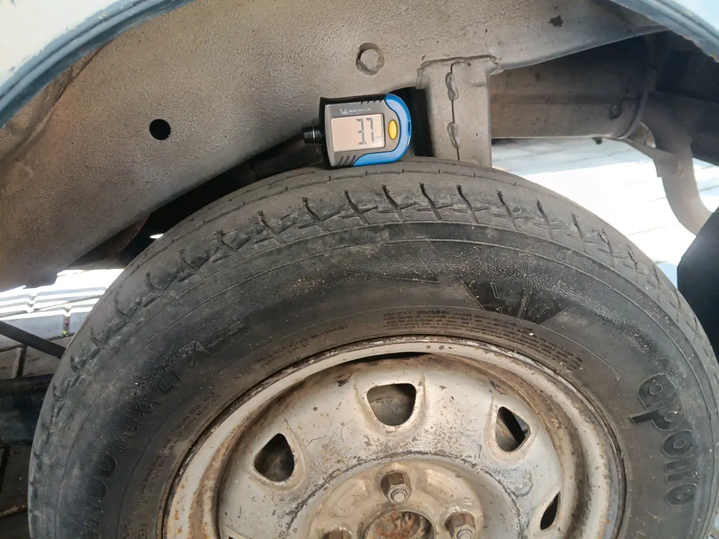 2018 Maruti Eeco 5 STR WITH A/C+HTR CNG, CNG, Manual, 1,01,478 km, tyre