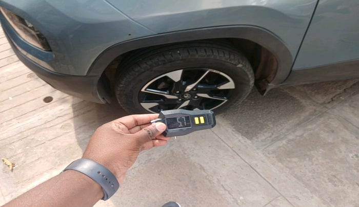 2022 Tata PUNCH CREATIVE  AMT, Petrol, Automatic, 33,946 km, tyre