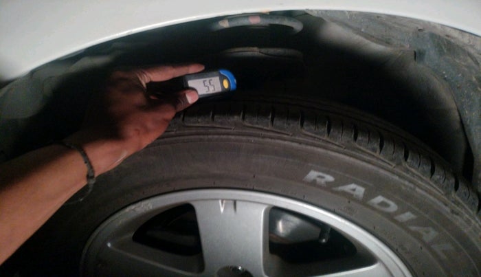 2011 Mitsubishi Outlander 2.4 MIVEC, Petrol, Automatic, 1,20,351 km, tyre