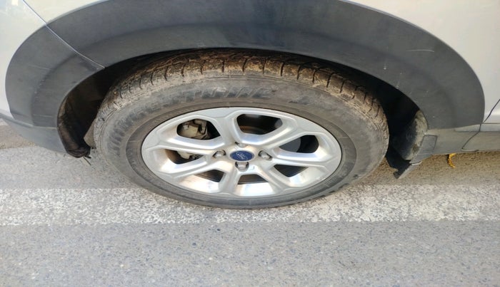 2019 Ford Ecosport TITANIUM + 1.5L PETROL AT, Petrol, Automatic, 1,05,613 km, tyre