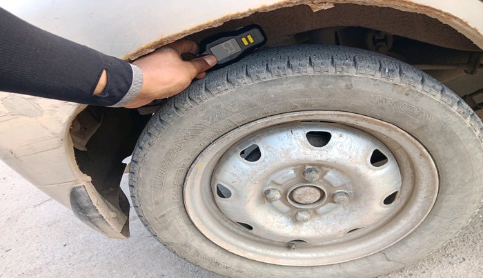 2011 Maruti Alto K10 LXI, CNG, Manual, 89,494 km, tyre