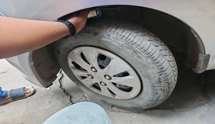 2012 Hyundai i10 SPORTZ 1.2, Petrol, Manual, 23,470 km, tyre