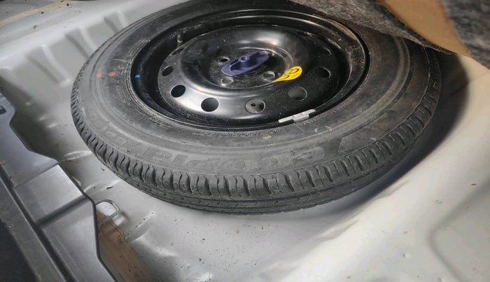 2018 Maruti Dzire ZXI AMT, Petrol, Automatic, 37,171 km, tyre