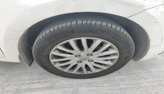 2018 Maruti Dzire ZXI AMT, Petrol, Automatic, 37,171 km, tyre