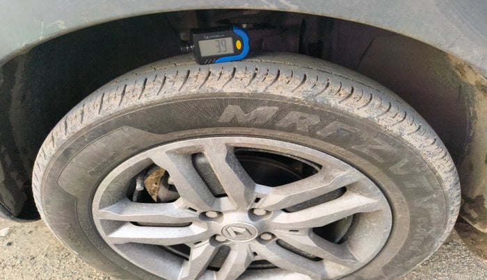 2022 Renault TRIBER RXZ, Petrol, Manual, 25,500 km, tyre