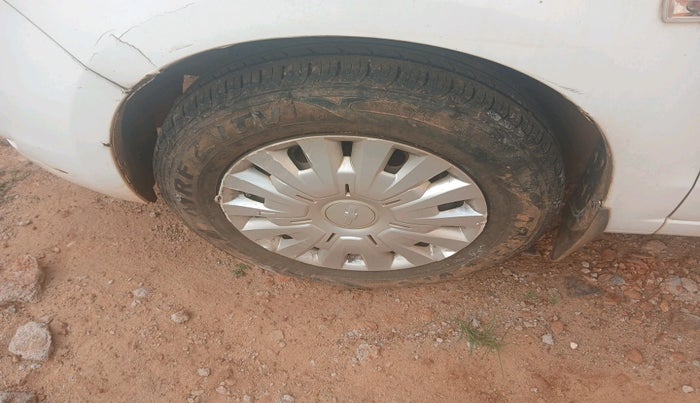 2012 Chevrolet Sail UVA 1.2 LS, Petrol, Manual, 70,843 km, tyre