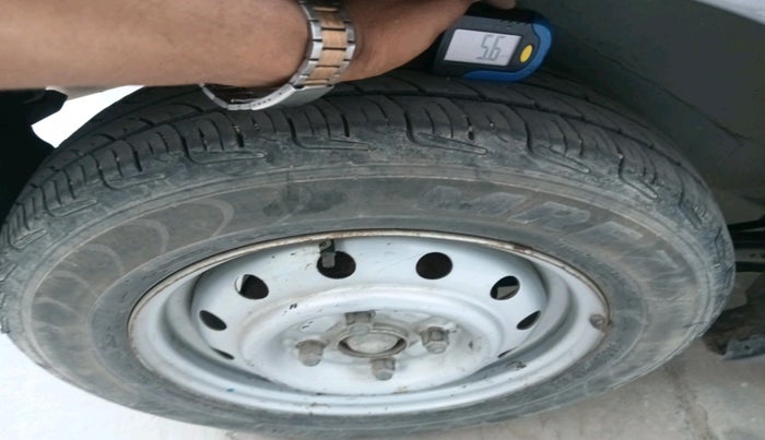 2012 Maruti Wagon R 1.0 LXI CNG, CNG, Manual, 61,052 km, tyre