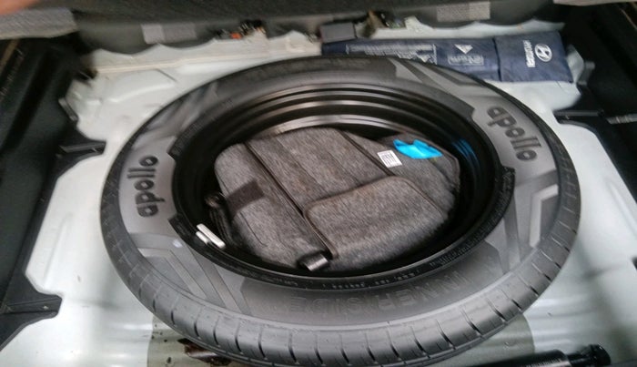 2022 Hyundai Creta EX 1.5 PETROL, Petrol, Manual, 28,056 km, tyre