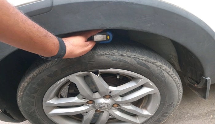 2022 Renault TRIBER RXZ, Petrol, Manual, 50,720 km, tyre