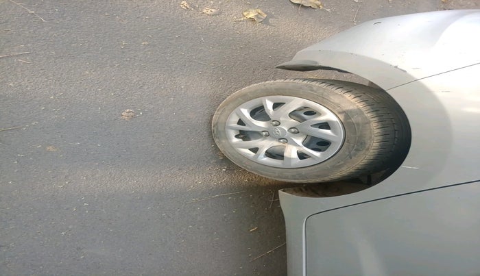 2017 Hyundai Grand i10 SPORTZ 1.2 KAPPA VTVT, Petrol, Manual, 60,669 km, tyre