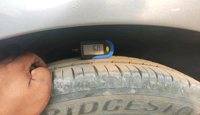 2012 Hyundai i20 SPORTZ 1.2, Petrol, Manual, 98,001 km, tyre