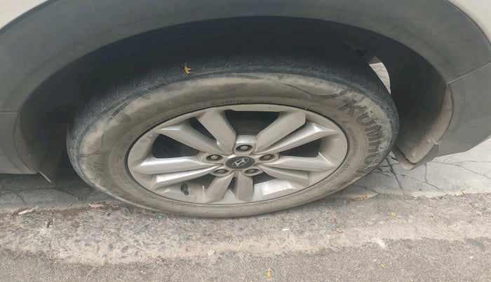 2017 Hyundai Creta SX PLUS 1.6 PETROL, Petrol, Manual, 51,434 km, tyre